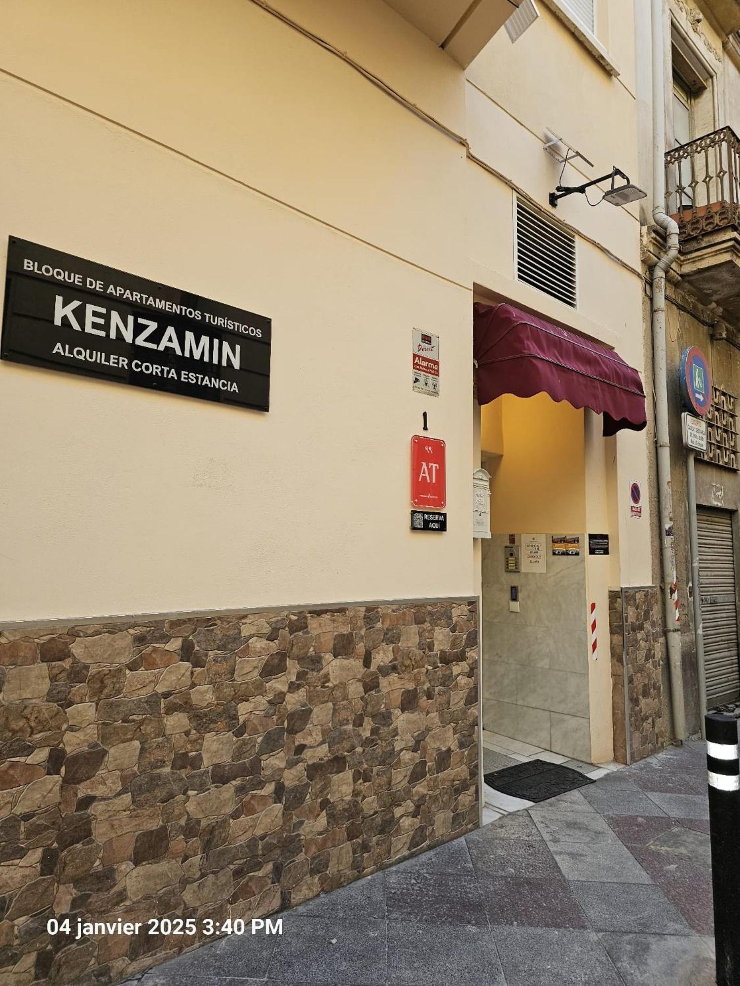 Apartamentos Turisticos Kenzamin Alicante Exterior photo